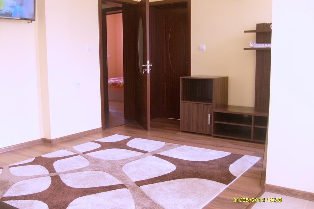 Guest Rooms Mihaylovi Pavel Banja Rom bilde