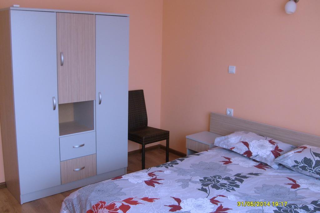 Guest Rooms Mihaylovi Pavel Banja Rom bilde